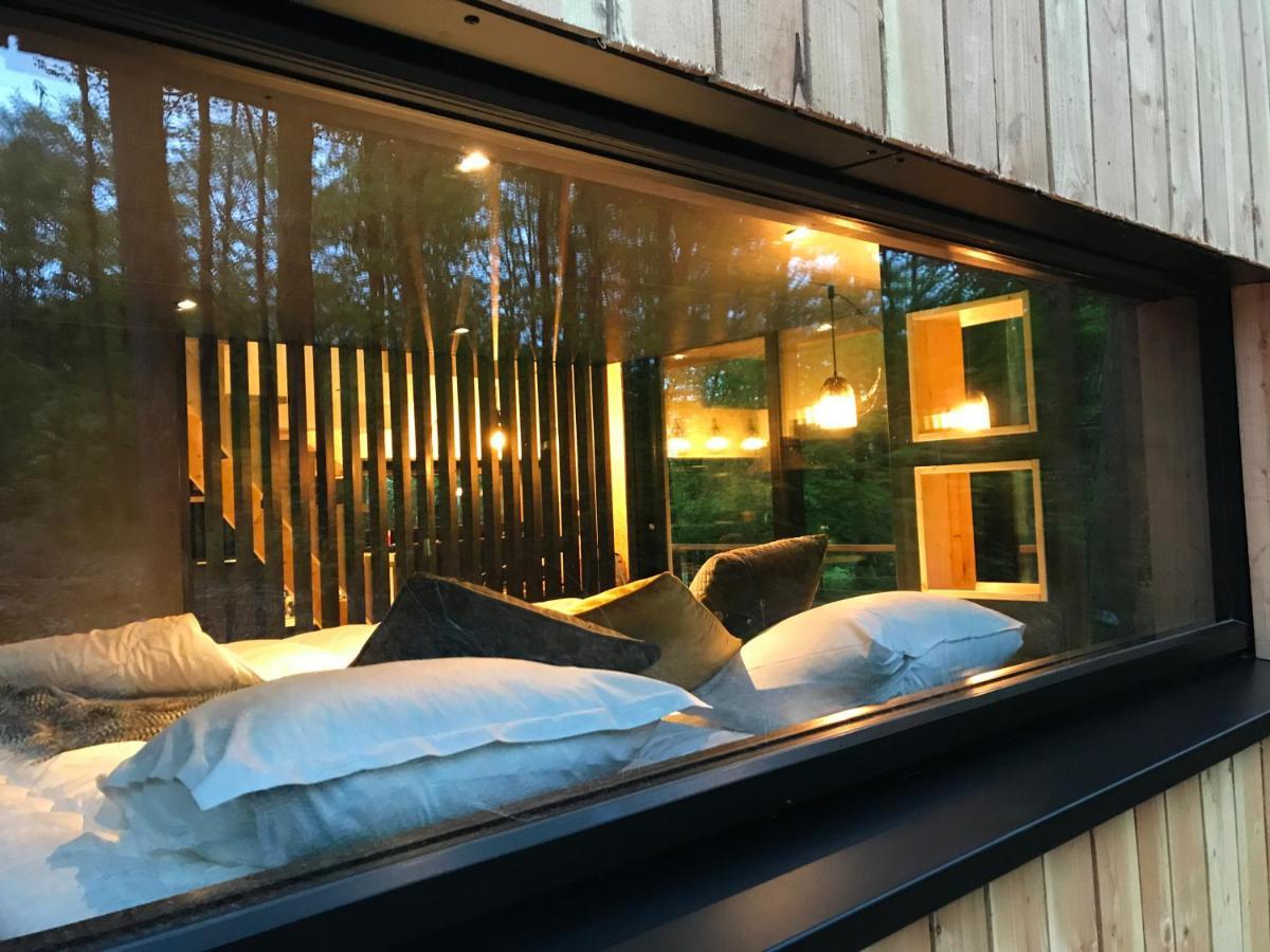 Forest Cube Oignies ภายนอก รูปภาพ